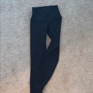 Lululemon align pant mesh side detailing 25”